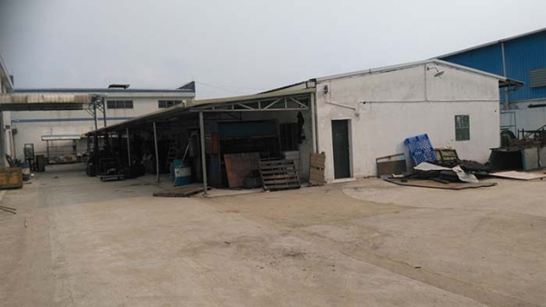 臨時(shí)物料堆放區(qū)NO4(凱恩利機(jī)床)