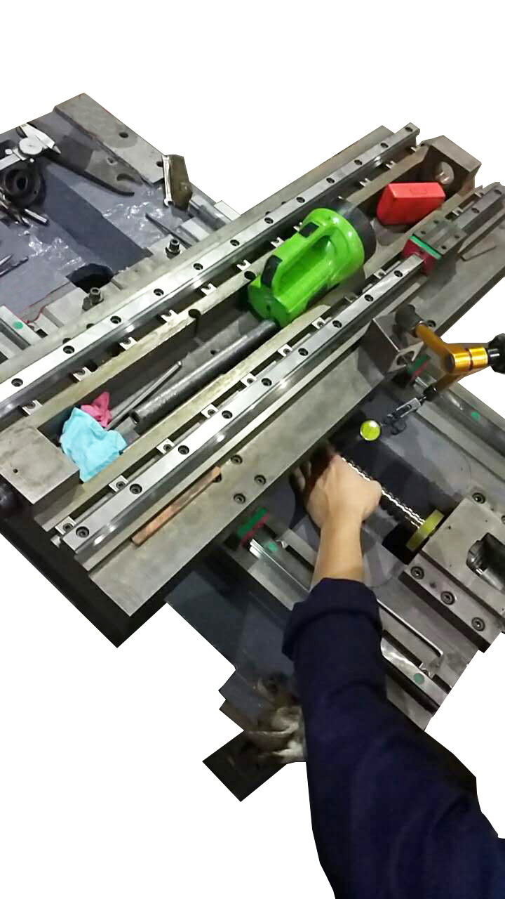 絲桿絲軌(超高精超寬度) 絲桿絲軌(超高精超寬度)