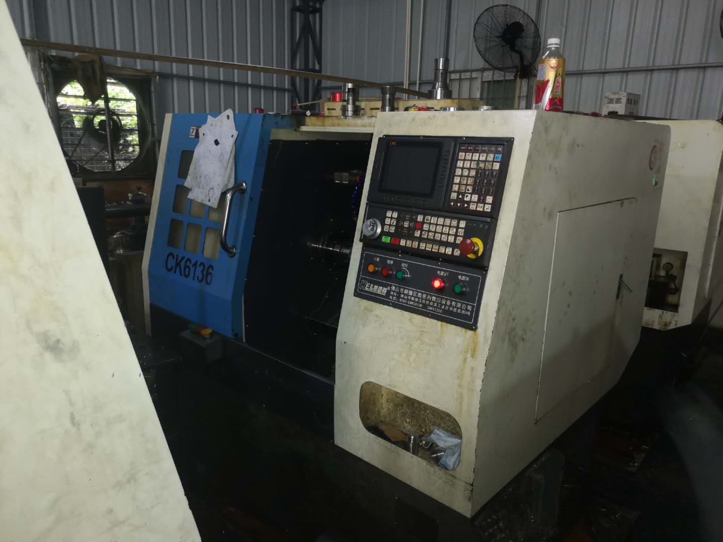 凱恩利數(shù)控車床36機(jī)放置在余剛的生產(chǎn)工廠內(nèi) 凱恩利數(shù)控車床36機(jī)放置在余剛的生產(chǎn)工廠內(nèi)